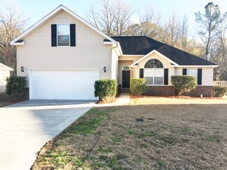 28 Blue Lake St, Richmond Hill, GA 31324