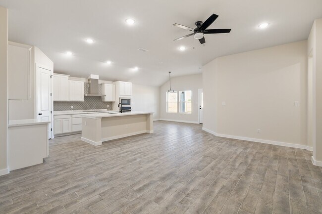4905 S Landon Ave unit 36841960, Edinburg, TX 78539 - photo 6