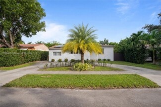 1417 Plunkett St, Hollywood, FL 33020