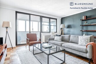 8 Whittier Place Unit FL17-ID50, Boston, MA 02114