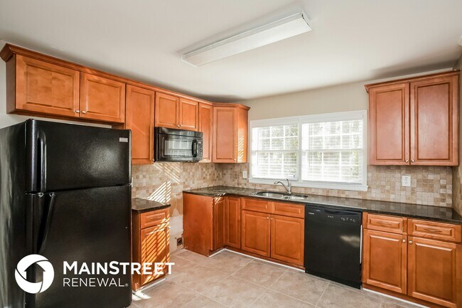 2134 Elinwood Dr, Atlanta, GA 30344 - photo 5