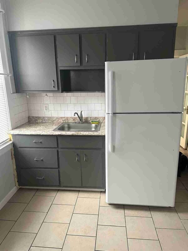 204 W 16th St unit 2nf fl, Linden, NJ 07036 - photo 1