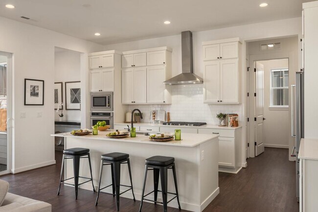 33572 Douglas Ave SE unit 36357729, Black Diamond, WA 98010 - photo 4