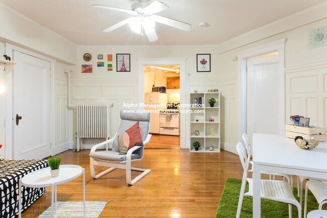 1232 Beacon St unit 1, Brookline, MA 02446 - photo 2