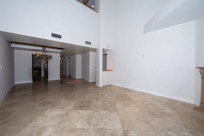 171 N Church Ln unit PH10, Los Angeles, CA 90049 - photo 2