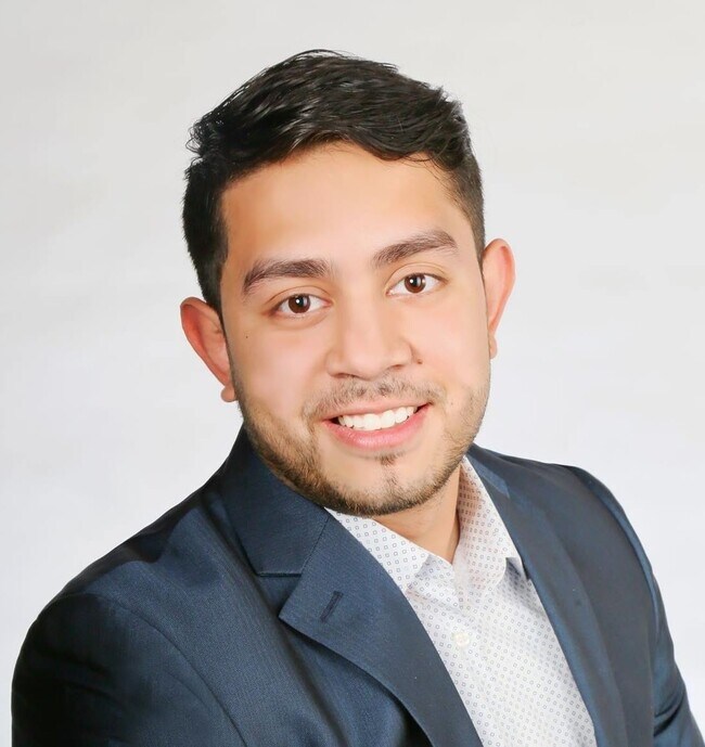 Agent Photo