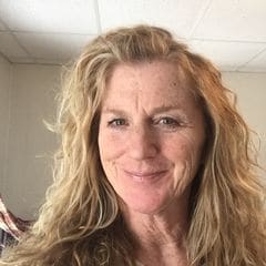 Pamela Au