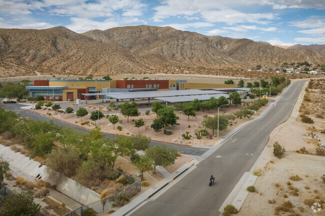 Bella Vista Elementary School serves students in grades K-5.