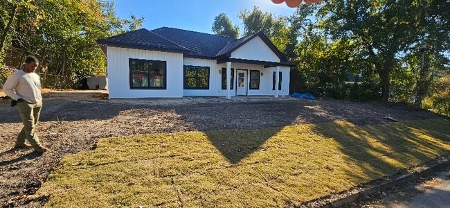 3112 St Louis St, Columbia, SC 29204 - photo 2