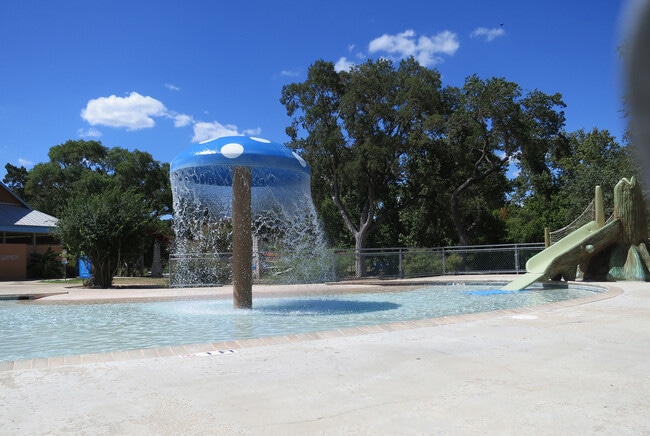 New Braunfels Landa Park Swimming Pool