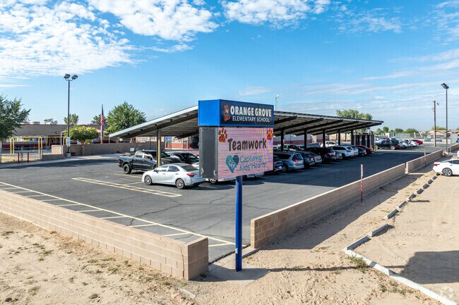 Orange Grove Elementary School has great teachers and staff.