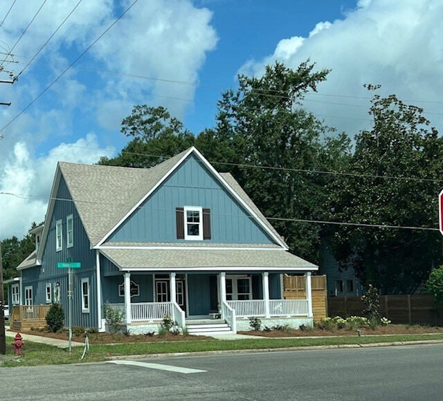 210 S Trammell St unit E, Atmore, AL 36502 - photo 3