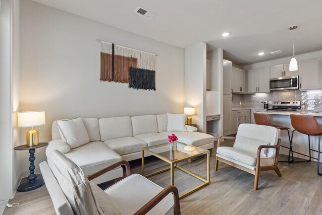 5820 1/2 Cameron Rd unit FL2-ID1303392P, Austin, TX 78723 - photo 5