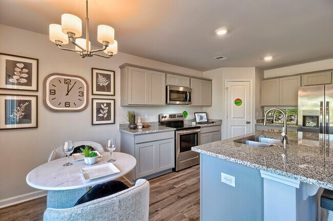 2365 Day Lily St, Sumter, SC 29153 - photo 7