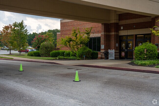 Ronald W. Russom scores in A- in academics on Niche.