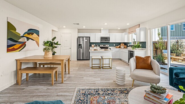 849 Congaree Ln, Redding, CA 96001 - photo 2