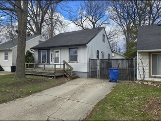 4251 Dolores Ave, Warren, MI 48091