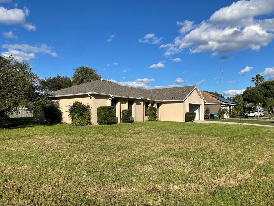 2550 India Blvd, Deltona, FL 32738 - photo 1