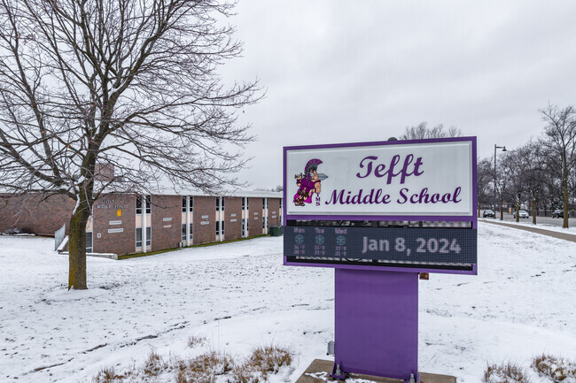 Tefft Middle School is a public school located in Streamwood, IL.