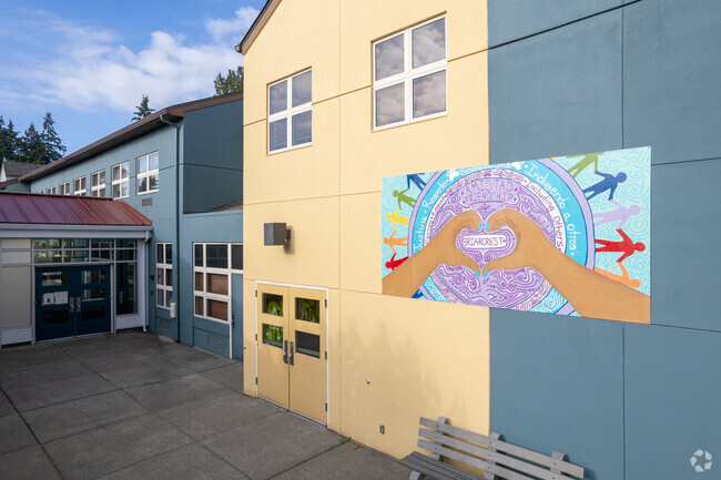 Artistic students at Briarcrest Elementary School enjoy drawing murals.