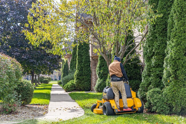 Many of the homes and condos in Somers feature beautiful landscaping.