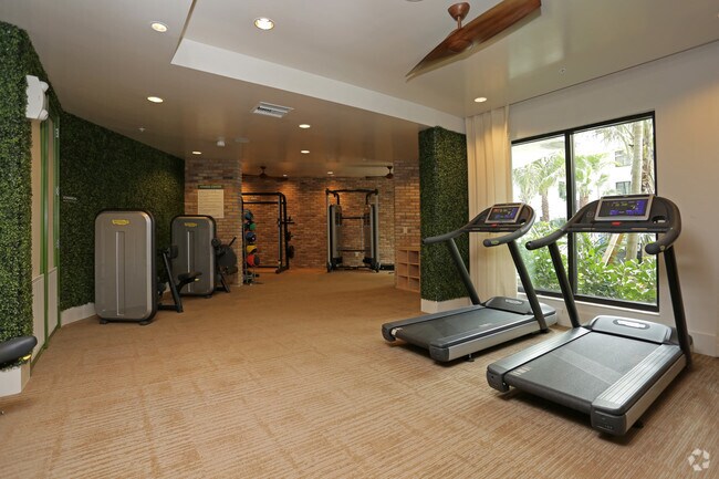 ZZZBell Lighthouse Point, Pompano Beach, FL 33064 - photo 2