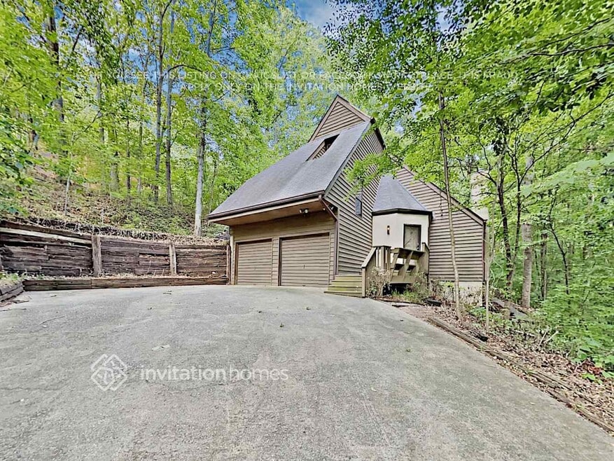 1050 Rockcrest Dr, Marietta, GA 30062 - photo 1