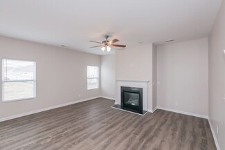8005 Donet Terrace Dr, Charlotte, NC 28215