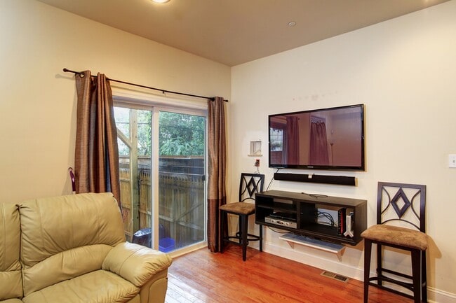 1708 Fontain St unit A, Philadelphia, PA 19121 - photo 2