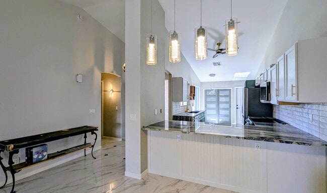 10867 W Chino Dr, Sun City, AZ 85373 - photo 3