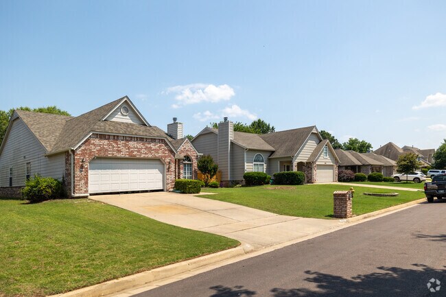 Embrace community living in charming home clusters within the Ridge Pointe Neighborhood.