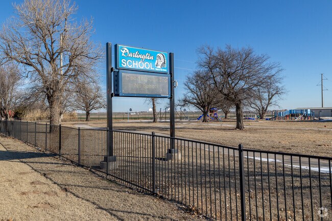 Darlington Public School is located in El Reno, Oklahoma.