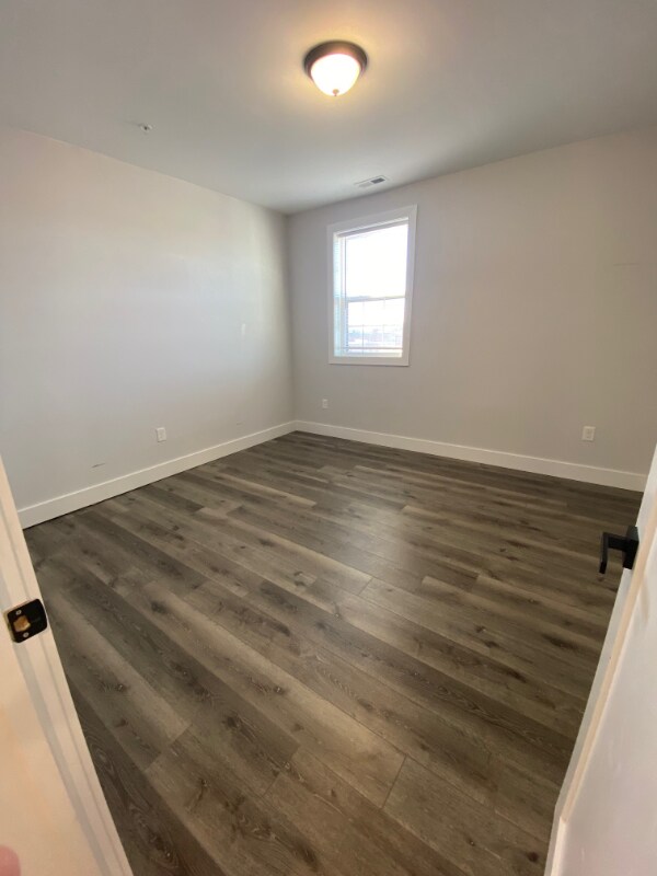 369 Haverhill St unit 502, Lawrence, MA 01840 - photo 5