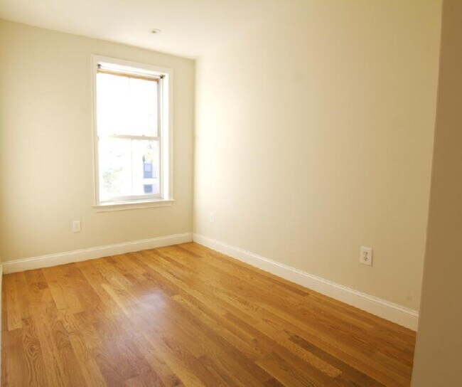 101 Hammond St unit 2, Boston, MA 02120 - photo 3
