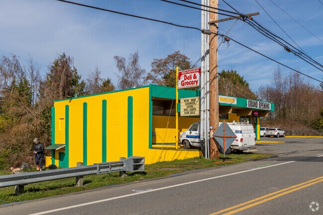 Find a number of your grocery shopping needs at Boulevard Bluffs Soundview Deli & Grocery.