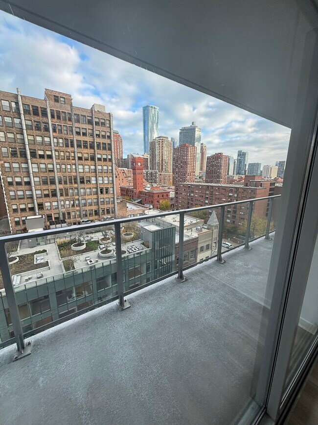 751 S Clark St unit 809, Chicago, IL 60605 - photo 3