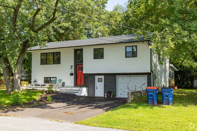 Saugerties South is one of the best small towns in the Northeast to live.