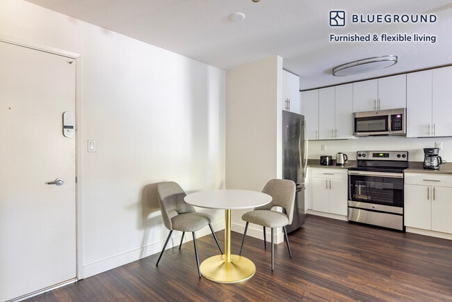 655 S Fair Oaks Ave unit FL2-ID1962, Sunnyvale, CA 94086 - photo 4