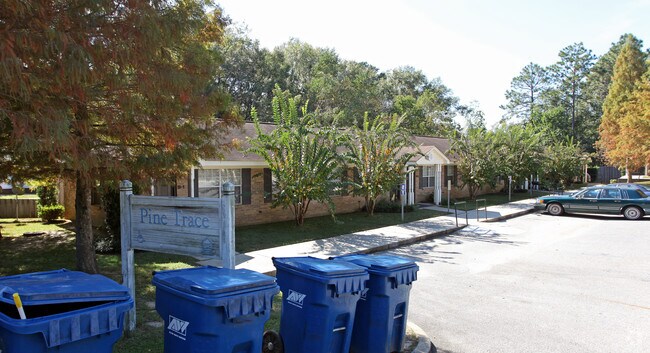 Pine Trace Apartments, Mobile, AL 36609 - photo 3