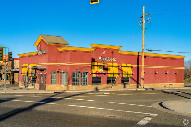 Locals come to Applebees for lunch and dinner in Red Bluff.
