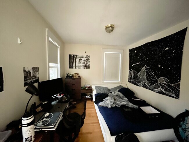 27 Iroquois St unit 1, Roxbury Crossing, MA 02120 - photo 6