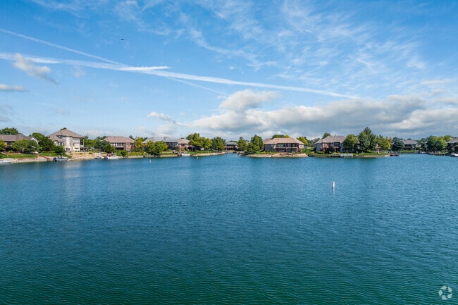 The lakes at Harbor Isle are large enough for boating activities.