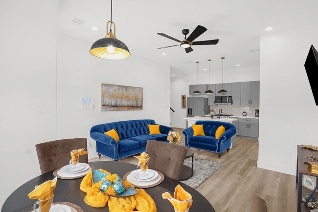 4321 Mckinley St, Houston, TX 77051 - photo 6