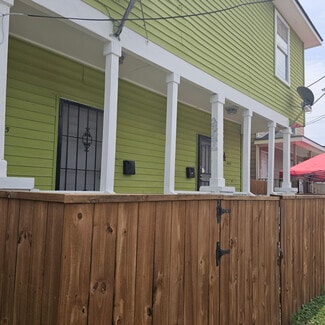 8815 Fig St, New Orleans, LA 70118