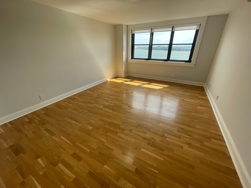 447 E 8th St unit 3, Boston, MA 02127 - photo 1