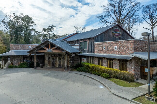 Enjoy Louisiana cuisine at The Chimes, a Covington favorite by the river.