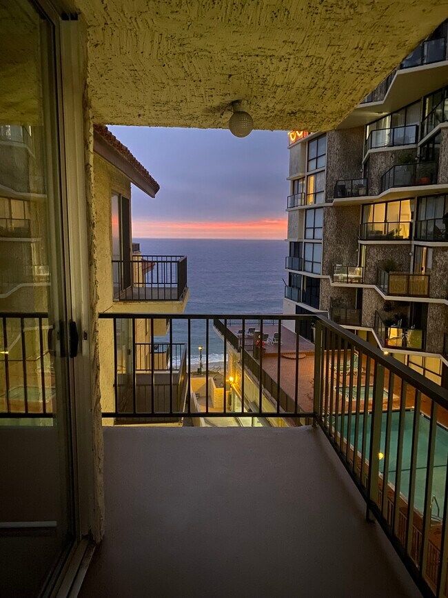 535 Esplanade unit 501, Redondo Beach, CA 90277 - photo 4