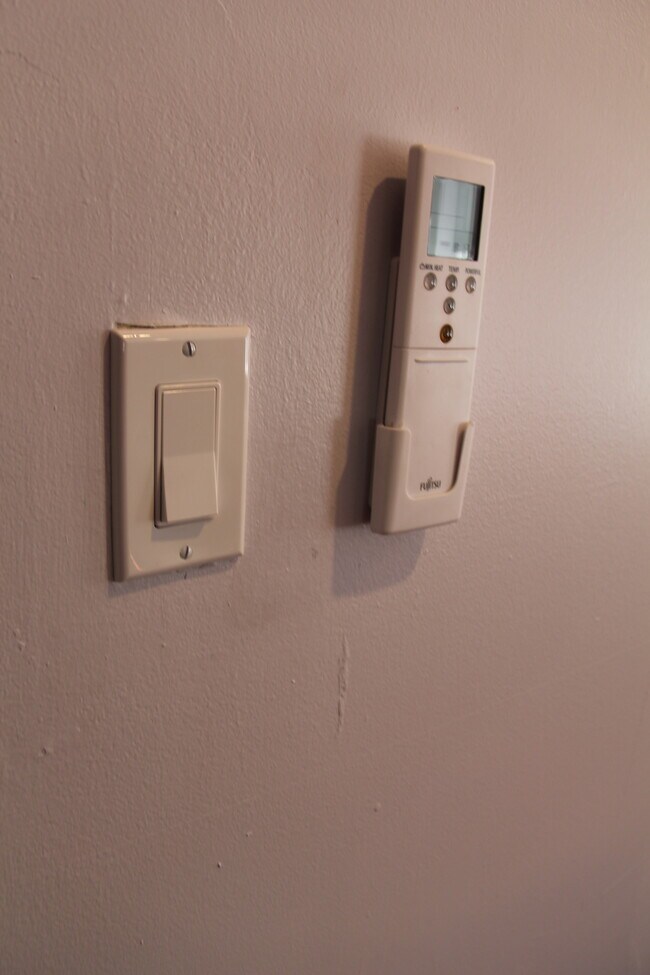 909 S 49th St unit 3RD FLOOR, Philadelphia, PA 19143 - photo 7