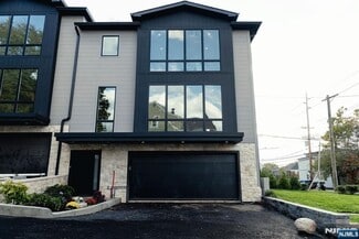 401 Grand Ave, Leonia, NJ 07605