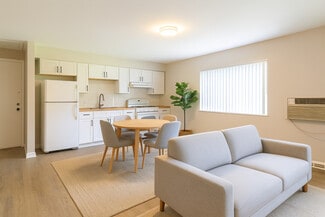 4211 Fulton Pkwy, Cleveland, OH 44144